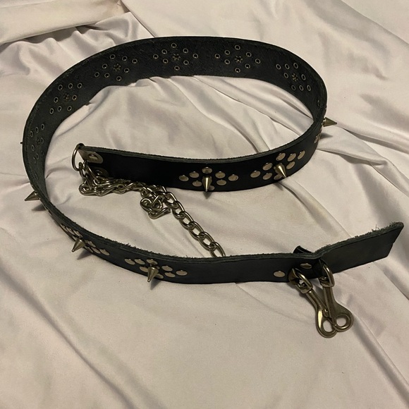 unbranded Accessories - Very Unique, Black Leather Waist Belt Chain And Clip Closure Black 36 Inches
